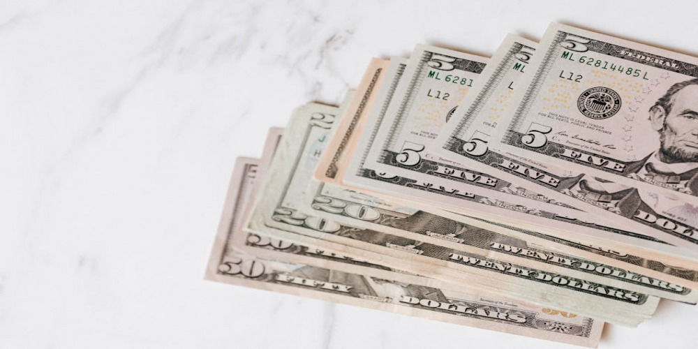 Federal Reserve Officials Weigh Benefits of Flexible Inflation Target Range