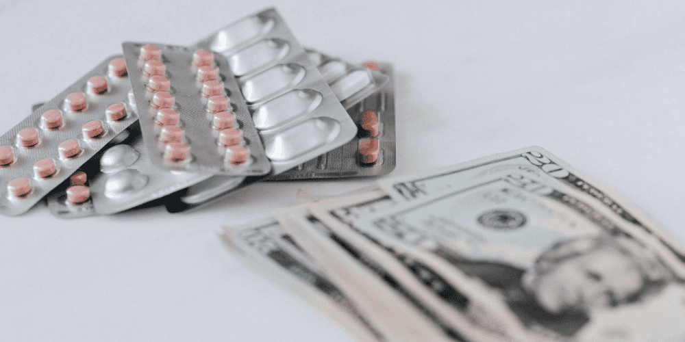 Donald Trump and Pfizer Forge Landmark Agreement on Drug Pricing and Tariff Exemption